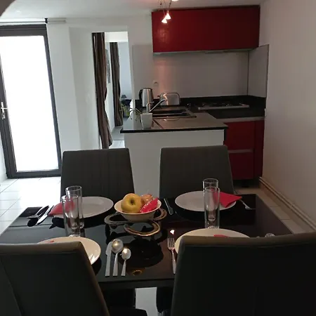 Lacour Apartment